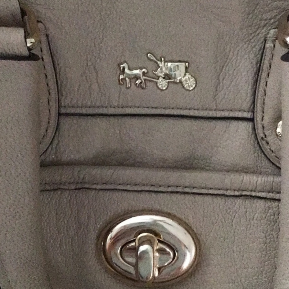 Authentic Coach Rhyder Satchel Purse Bag - Picture 8 of 9